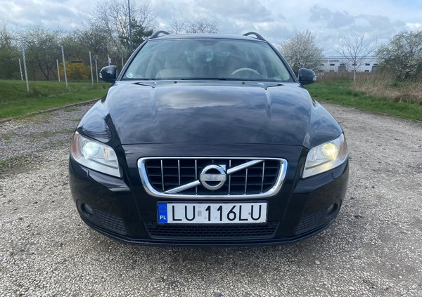 Volvo V70 cena 28900 przebieg: 248000, rok produkcji 2010 z Lublin małe 254